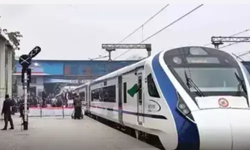 ओडिशा को मिली पहली वंदे भारत एक्सप्रेस, दूसरी ट्रेन जल्द आने की संभावना जाने मार्ग, समय, किराया ओडिशा को मिली पहली वंदे भारत एक्सप्रेस, दूसरी ट्रेन जल्द आने की संभावना जाने मार्ग, समय, किराया