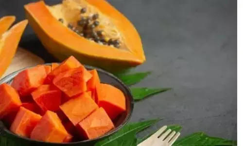 जाने पपीते के गुण जो आपको स्वस्थ रख सकते हैं जाने पपीते के गुण जो आपको स्वस्थ रख सकते हैं