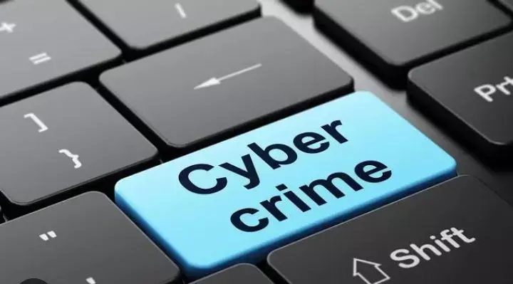 рд▓рдЦрдирдК рдореЗрдВ рдПрдХ рдФрд░ рд╢рдЦреНрд╕ рд╣реБрдЖ рд╕рд╛рдЗрдмрд░ рдХреНрд░рд╛рдЗрдо рдХрд╛ рд╢рд┐рдХрд╛рд░ рдЧрд╡рд╛рдП рдЕрдкрдиреЗ 22 рд▓рд╛рдЦ рд░реБрдкрдП рд▓рдЦрдирдК рдореЗрдВ рдПрдХ рдФрд░ рд╢рдЦреНрд╕ рд╣реБрдЖ рд╕рд╛рдЗрдмрд░ рдХреНрд░рд╛рдЗрдо рдХрд╛ рд╢рд┐рдХрд╛рд░ рдЧрд╡рд╛рдП рдЕрдкрдиреЗ 22 рд▓рд╛рдЦ рд░реБрдкрдП