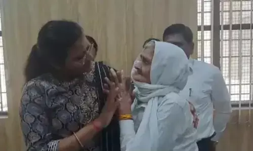 जमीन का मालिकाना हक मांगने वाले सिविल सर्वेंट को कानपुर की महिला का इमोशनल नोट