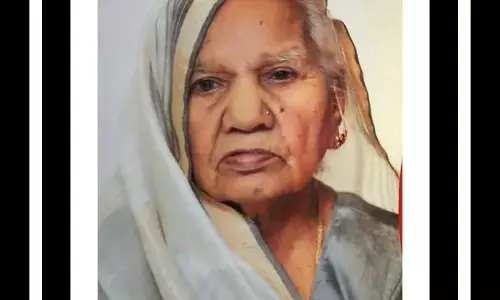 अखिलेश यादव की ताई का निधन, गोरखपुर दौरा स्थगित इटावा हुए रवाना अखिलेश यादव की ताई का निधन, गोरखपुर दौरा स्थगित इटावा हुए रवाना