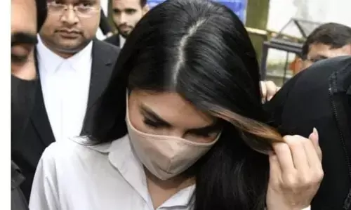 PMLA केस: दिल्ली कोर्ट ने जैकलीन की अंतरिम जमानत 10 नवंबर तक बढ़ाई