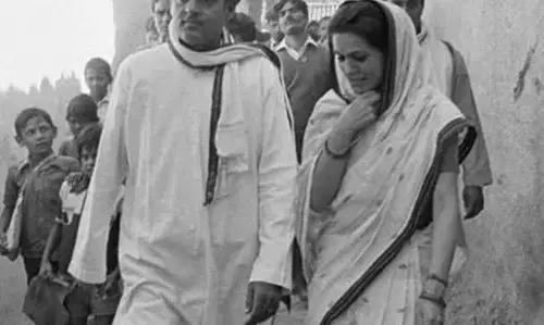 राजीव गांधी के जीवन की वे तीन बड़ी भूलें जो आज तक उनका पीछा नहीं छोड़ती! राजीव गांधी के जीवन की वे तीन बड़ी भूलें जो आज तक उनका पीछा नहीं छोड़ती!