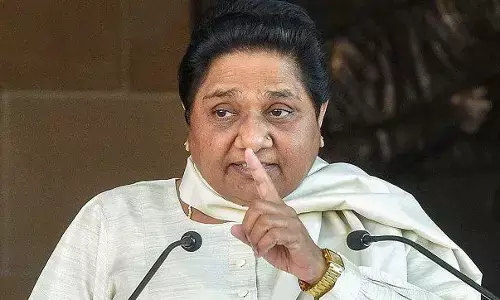 2 हजार के नोट बंद करने पर मायावती ने दी सरकार को बड़ी नसीहत 2 हजार के नोट बंद करने पर मायावती ने दी सरकार को बड़ी नसीहत