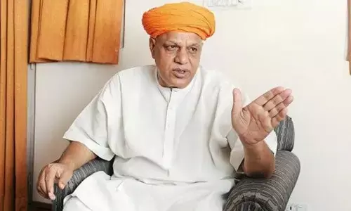 बलिया सांसद शिक्षा मित्रों से बोले, समान कार्य के लिए समान सुविधाएं दिलाने का करूंगा प्रयास