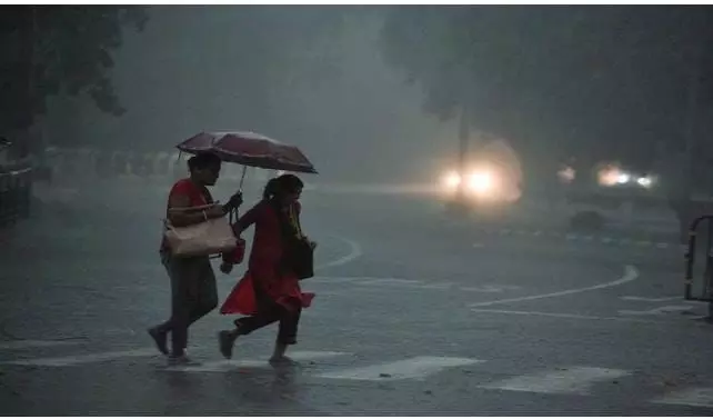 दक्षिण बंगाल में 23 से 27 मई तक तूफान की चेतावनी