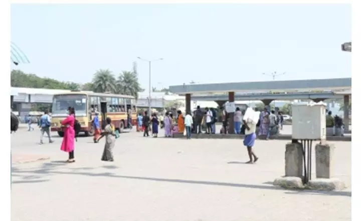 तमिलनाडु राज्य परिवहन ने बस कंडक्टरों को यात्रियों से 2,000 रुपये के नोट स्वीकार नहीं करने का आदेश दिया है