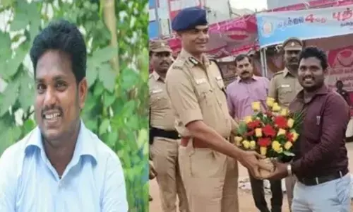 IAS Sivaguru Prabhakaran: पढ़िए आईएएस शिव गुरु प्रभाकरण की इंस्पिरेशनल स्टोरी, रेलवे प्लेटफार्म पर बैठकर पढ़ाई की और बन गए आईएएस ऑफिसर IAS Sivaguru Prabhakaran: पढ़िए आईएएस शिव गुरु प्रभाकरण की इंस्पिरेशनल स्टोरी, रेलवे प्लेटफार्म पर बैठकर पढ़ाई की और बन गए आईएएस ऑफिसर