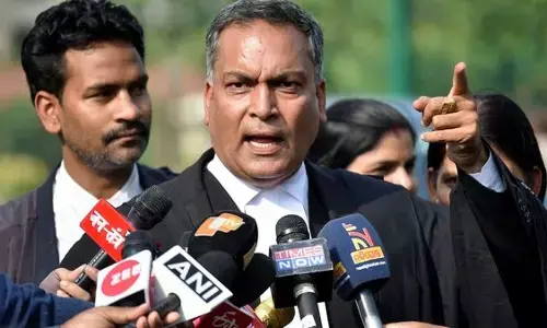 बम बम महाराज नौहटिया ने की याचिका की दाखिल, पीएम मोदी और बृजभूषण शरण के खिलाफ अपशब्दों को लेकर साक्षी, बजरंग और विनेश के खिलाफ बम बम महाराज नौहटिया ने की याचिका की दाखिल, पीएम मोदी और बृजभूषण शरण के खिलाफ अपशब्दों को लेकर साक्षी, बजरंग और विनेश के खिलाफ