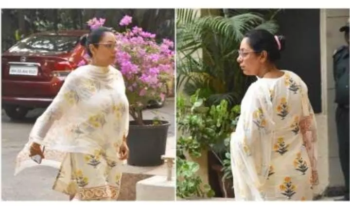 नितेश पांडे के अंतिम संस्कार में फूट-फूट कर रोई रुपाली गांगुली, आर माधवन ने कहा दिल टूटा गया नितेश पांडे के अंतिम संस्कार में फूट-फूट कर रोई रुपाली गांगुली, आर माधवन ने कहा दिल टूटा गया