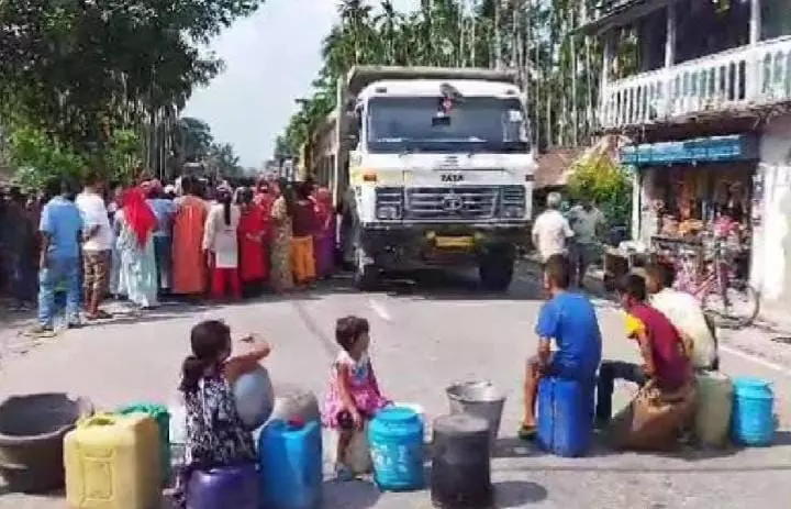 भीषण जल संकट के खिलाफ भूटान की सड़क 8 घंटे के लिए हो गई अवरुद्ध
