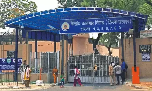 दिल्ली में बड़ा फेरबदल, 80 जेल अधिकारियों का तबादला, देखिए- लिस्ट दिल्ली में बड़ा फेरबदल, 80 जेल अधिकारियों का तबादला, देखिए- लिस्ट