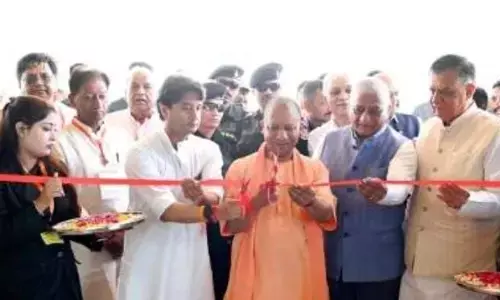 माधवराव सिंधिया की प्रतिमा का सीएम ने किया अनावरण माधवराव सिंधिया की प्रतिमा का सीएम ने किया अनावरण