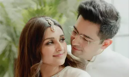 Parineeti Raghav Wedding: राजस्थान में होगी परिणीति-राघव की रॉयल वेडिंग! वेन्यू फाइनल करने पहुंचा कपल Parineeti Raghav Wedding: राजस्थान में होगी परिणीति-राघव की रॉयल वेडिंग! वेन्यू फाइनल करने पहुंचा कपल