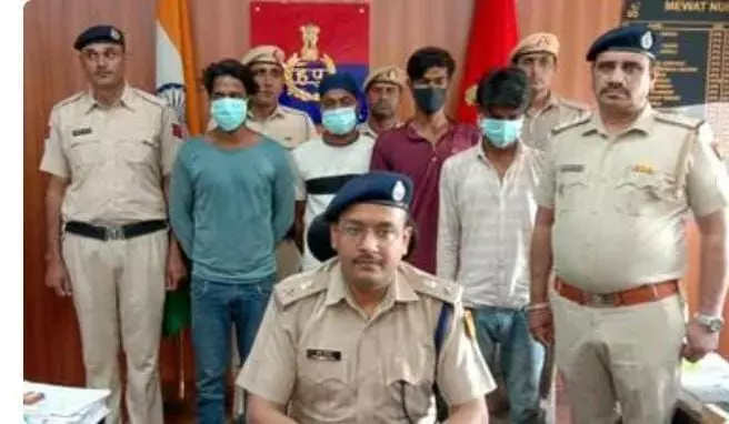 नूंह पुलिस ने एमपी के बुरहानपुर से हथियार निर्माता को किया गिरफ्तार नूंह पुलिस ने एमपी के बुरहानपुर से हथियार निर्माता को किया गिरफ्तार