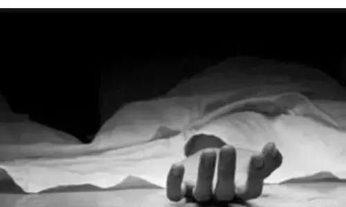 सेक्टर 10 में एसयूवी ने स्कूटी को मारी टक्कर,युवक की हुई मौत सेक्टर 10 में एसयूवी ने स्कूटी को मारी टक्कर,युवक की हुई मौत