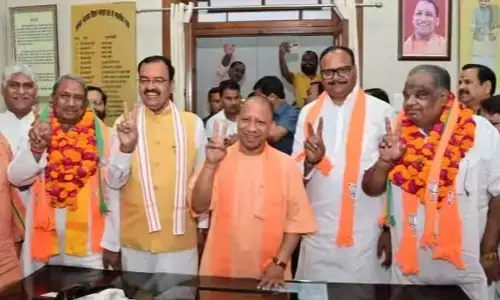 UP MLC चुनाव : बीजेपी के दोनों प्रत्याशियों पदमसेन चौधरी और मानवेन्द्र सिंह की जीत UP MLC चुनाव : बीजेपी के दोनों प्रत्याशियों पदमसेन चौधरी और मानवेन्द्र सिंह की जीत