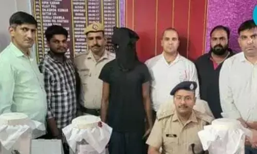 ट्रक चालक से 4.05 लाख रुपये लूटने के मामले में चार गिरफ्तार ट्रक चालक से 4.05 लाख रुपये लूटने के मामले में चार गिरफ्तार