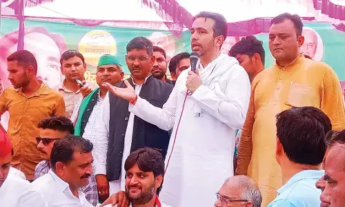 Lok Sabha Election Special: जयंत चौधरी कांग्रेस से मिलकर लोकसभा चुनाव लड़ना चाहते हैं Lok Sabha Election Special: जयंत चौधरी कांग्रेस से मिलकर लोकसभा चुनाव लड़ना चाहते हैं