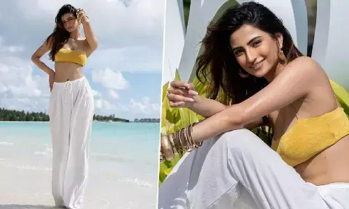 Palak Tiwari Sexy Photos: Palak Tiwari ने येलो ब्रालेट पहन दिखाया फिगर, हॉट फोटोशूट ने बढ़ाया पारा