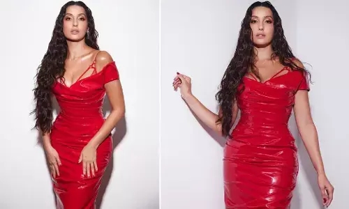 Nora Fatehi Sexy Photos: Nora Fatehi ने सेक्सी बॉडीकॉन ड्रेस में शेयर की सेक्सी फोटोज, एक्ट्रेस की हॉटनेस देख लट्टू हुए यूजर्स