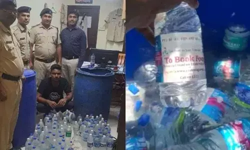 क्या आप भी पी रहे हैं, रेल नीर?? या फिर किसी ब्रांडेड कंपनी के नाम पर गंदा पानी?? कचड़े बोतलों में दिया जा रहा है यह पानी क्या आप भी पी रहे हैं, रेल नीर?? या फिर किसी ब्रांडेड कंपनी के नाम पर गंदा पानी?? कचड़े बोतलों में दिया जा रहा है यह पानी