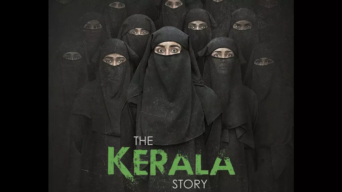 The Kerala Story के ओटीटी प्रीमियर को लेकर आ रही खबरों को मेकर्स ने बताया फर्जी, अभी तक ओटीटी प्लेटफॉर्म नहीं हुआ है कंफर्म