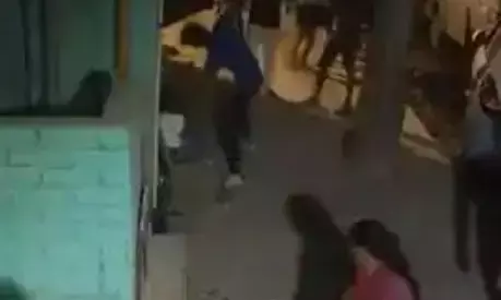 दिल्ली हत्याकांड को लेकर लोगों की आई प्रतिक्रिया कहा, तमाशा देखने वालों का देश दिल्ली हत्याकांड को लेकर लोगों की आई प्रतिक्रिया कहा, तमाशा देखने वालों का देश