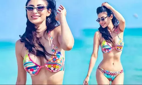 Mouni Roy ने Miami Beach पर बिकिनी पहन लगा दी आग, फोटोज देख Disha Patani को भी भूल जाएंगे आप!