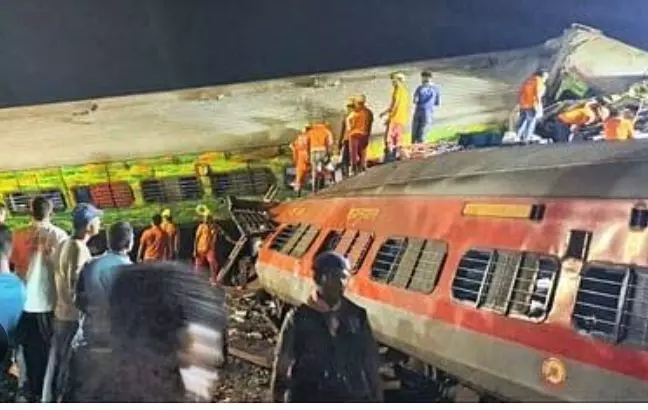 रेल मंत्री अश्विनी वैष्णव ने कहा है कि ट्रिपल ट्रेन हादसे की होगी सीबीआई जांच