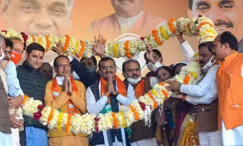 मध्यप्रदेश में हर सर्वे में घट रही है BJP की सीटें, ताज़ा सर्वे में 55 सीटों पर सिमटती नज़र आई BJP मध्यप्रदेश में हर सर्वे में घट रही है BJP की सीटें, ताज़ा सर्वे में 55 सीटों पर सिमटती नज़र आई BJP