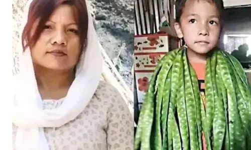 मणिपुर हिंसा: सात साल के बच्चे, मां और रिश्तेदार को एंबुलेंस में जलाया जिंदा मणिपुर हिंसा: सात साल के बच्चे, मां और रिश्तेदार को एंबुलेंस में जलाया जिंदा