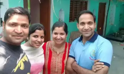 यूपी के मिश्रा परिवार के चारों भाई-बहन हैं IAS, IPS ऑफिसर; पढ़ें उनकी सफलता की कहानियां यूपी के मिश्रा परिवार के चारों भाई-बहन हैं IAS, IPS ऑफिसर; पढ़ें उनकी सफलता की कहानियां