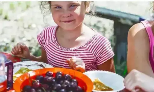 बढ़ते बच्चों के लिए सर्वोत्तम खाद्य पदार्थ: इस गर्मी के मौसम में बच्चों को दे पोषण
