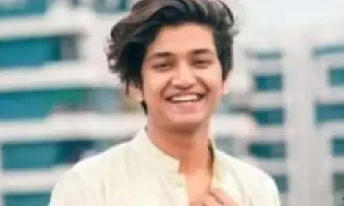 सोशल मीडिया का मशहूर चेहरा तुषार सिलावट कैसे बने इंफ्लुएंसर? यहाँ पढ़ें सोशल मीडिया का मशहूर चेहरा तुषार सिलावट कैसे बने इंफ्लुएंसर? यहाँ पढ़ें