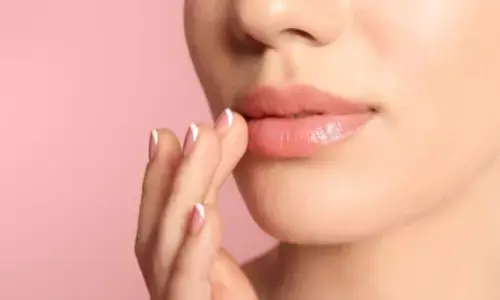 Lip Care: होठों को नेचुरल पिंकी-सॉफ्ट बनाने के लिए आजमाएं ये घरेलू उपाय Lip Care: होठों को नेचुरल पिंकी-सॉफ्ट बनाने के लिए आजमाएं ये घरेलू उपाय
