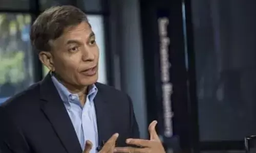 मिलिए उस शख्स से जो बिना बिजली,पानी के पला बढ़ा लेकिन अब है 12वें सबसे अमीर भारतीय मिलिए उस शख्स से जो बिना बिजली,पानी के पला बढ़ा लेकिन अब है 12वें सबसे अमीर भारतीय