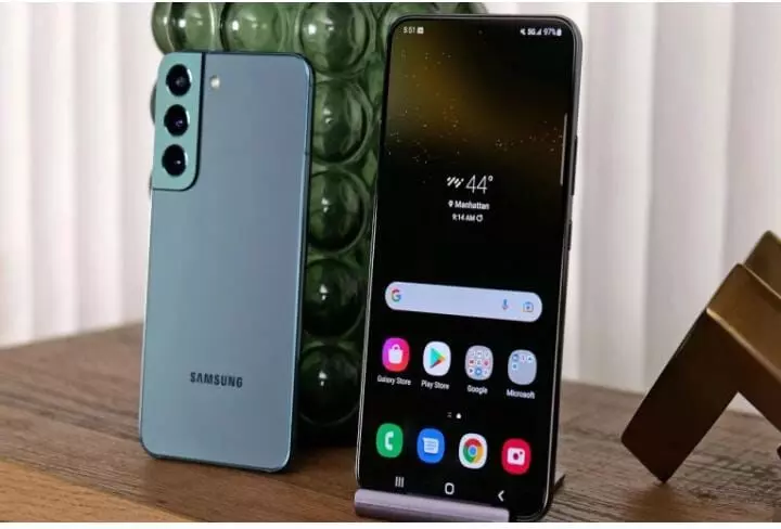 आधी कीमत में पाएं 1 लाख काSamsung Galaxy S22+ 5G; जल्दी खरीदे आधी कीमत में पाएं 1 लाख काSamsung Galaxy S22+ 5G; जल्दी खरीदे