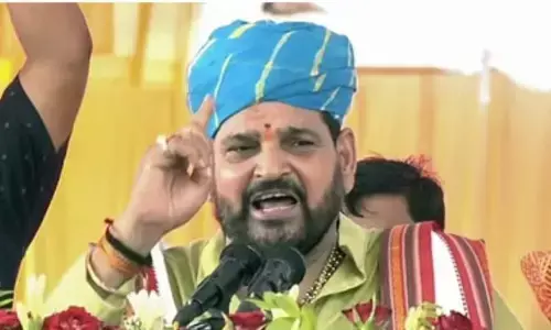 बृजभूषण सिंह के खिलाफ दो महिला पहलवानों ने सौंपे पुख्ता सबूत बृजभूषण सिंह के खिलाफ दो महिला पहलवानों ने सौंपे पुख्ता सबूत