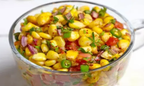 कॉर्न चाट रेसिपी: कुछ चटपटा खाना है? तो बनाएं यह रेसिपी