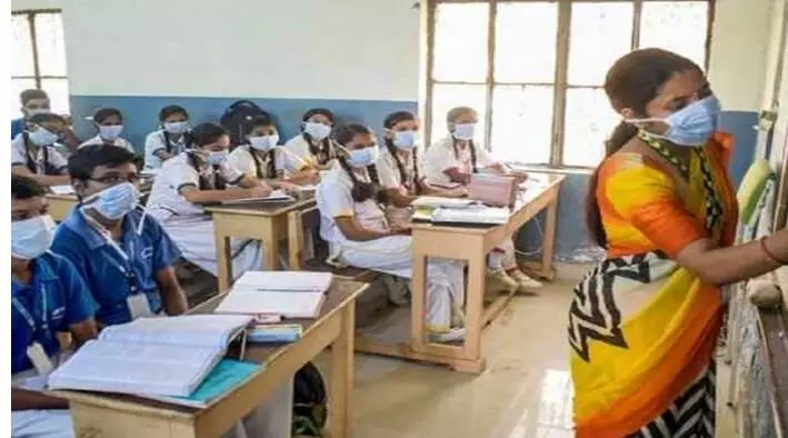 यूपी सरकार का नया फैसला शिक्षक को प्रशिक्षित किया जाएगा अंग्रेजी भाषा के लिए यूपी सरकार का नया फैसला शिक्षक को प्रशिक्षित किया जाएगा अंग्रेजी भाषा के लिए