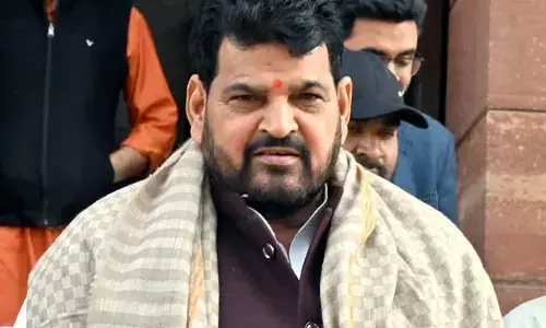 बृजभूषण सिंह के खिलाफ पॉक्सो के तहत दर्ज मामला खत्म, पुलिस ने दाखिल की क्लोजर रिपोर्ट बृजभूषण सिंह के खिलाफ पॉक्सो के तहत दर्ज मामला खत्म, पुलिस ने दाखिल की क्लोजर रिपोर्ट