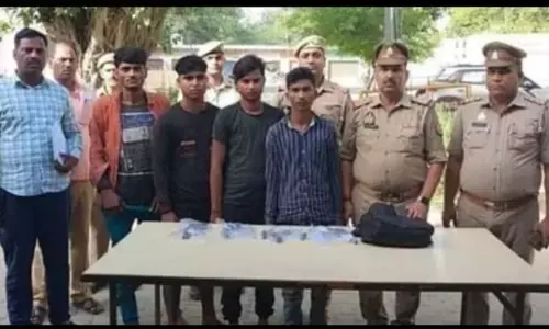 पुलिस ने मुठभेड़ के बाद यमुना एक्सप्रेसवे के 7 लुटेरों को  किया गिरफ्तार पुलिस ने मुठभेड़ के बाद यमुना एक्सप्रेसवे के 7 लुटेरों को  किया गिरफ्तार