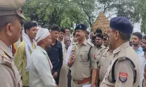 मैनपुरी में जमीनी विवाद में एक महिला समेत पिता पुत्र की हत्या मैनपुरी में जमीनी विवाद में एक महिला समेत पिता पुत्र की हत्या