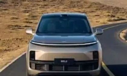 नई ली मेगा इलेक्ट्रिक कार मे है यह सारी विशेषताएं जाने इसके फीचर्स और इसकी कीमत