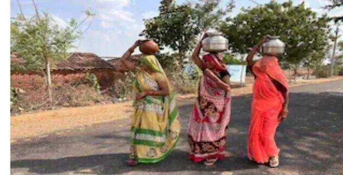 गर्मी की लहर के बीच अस्पताल में भर्ती होने के कारण केंद्रीय स्वास्थ्य मंत्रालय ने उत्तर प्रदेश, बिहार में भेजीं टीमें गर्मी की लहर के बीच अस्पताल में भर्ती होने के कारण केंद्रीय स्वास्थ्य मंत्रालय ने उत्तर प्रदेश, बिहार में भेजीं टीमें