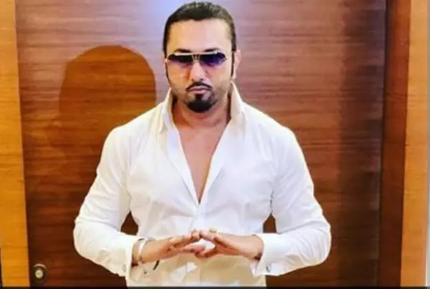बॉलीवुड सिंगर हनी सिंह को गैंगस्टर गोल्डी बरार ने दी धमकी अब आगे क्या होगा हनी सिंह का एक्शन बॉलीवुड सिंगर हनी सिंह को गैंगस्टर गोल्डी बरार ने दी धमकी अब आगे क्या होगा हनी सिंह का एक्शन