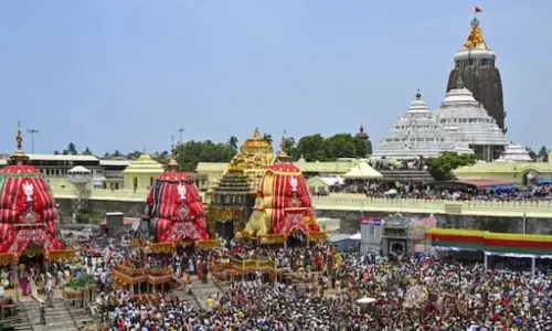 ओडिशा: पुरी में रथ यात्रा के दौरान गर्मी और उमस से 82 लोग हुए बेहोश जबकि भगदड़ से 14 लोग हुए घायल