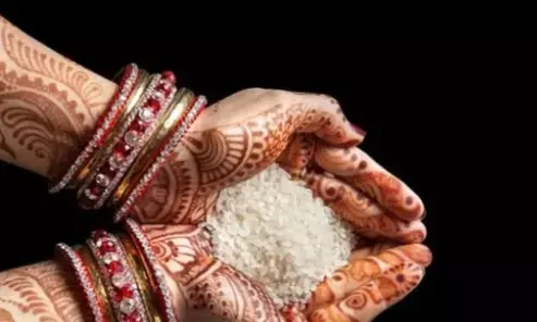 Chawal Ke Upay: अगर आपके घर भी है आर्थिक तंगी तो चावल के यह टोटके कर देंगे आपको मालामाल