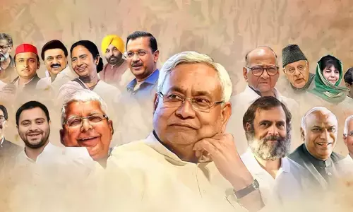 Opposition Meeting : महाबैठक में विपक्षी दलों में बनी सहमति, लोकसभा 2024 मिलकर ही लड़ेंगे, जानिए- क्या बना प्लान? Opposition Meeting : महाबैठक में विपक्षी दलों में बनी सहमति, लोकसभा 2024 मिलकर ही लड़ेंगे, जानिए- क्या बना प्लान?